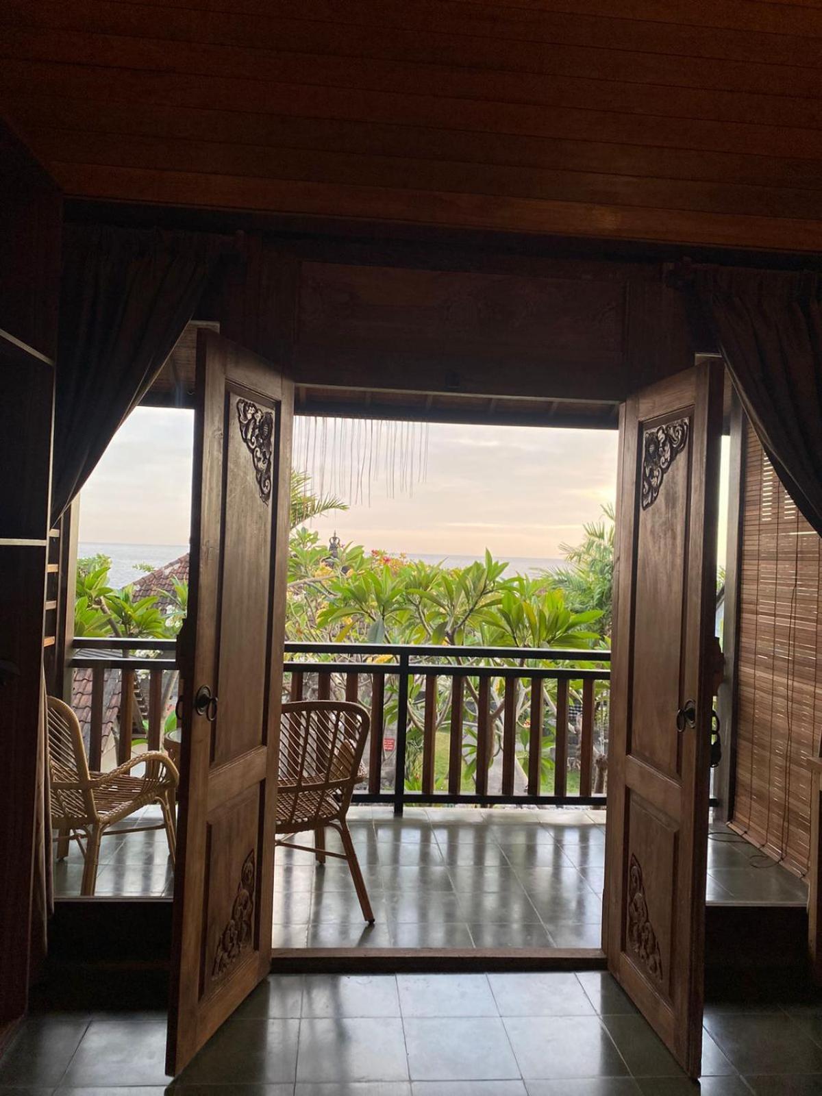 Putra'Lebah Amed Guest House المظهر الخارجي الصورة