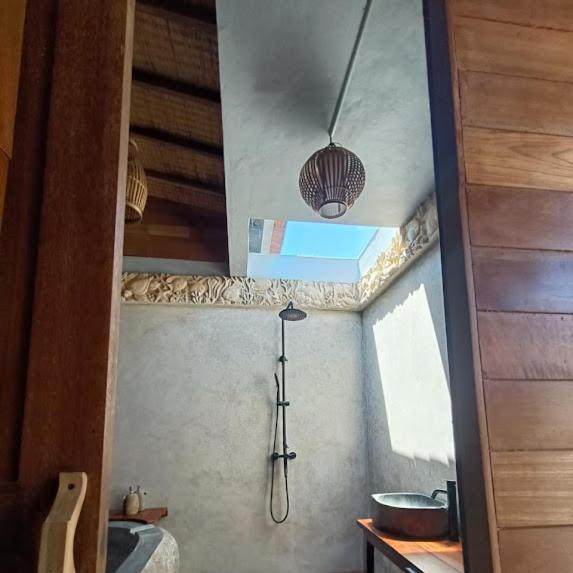 Putra'Lebah Amed Guest House المظهر الخارجي الصورة