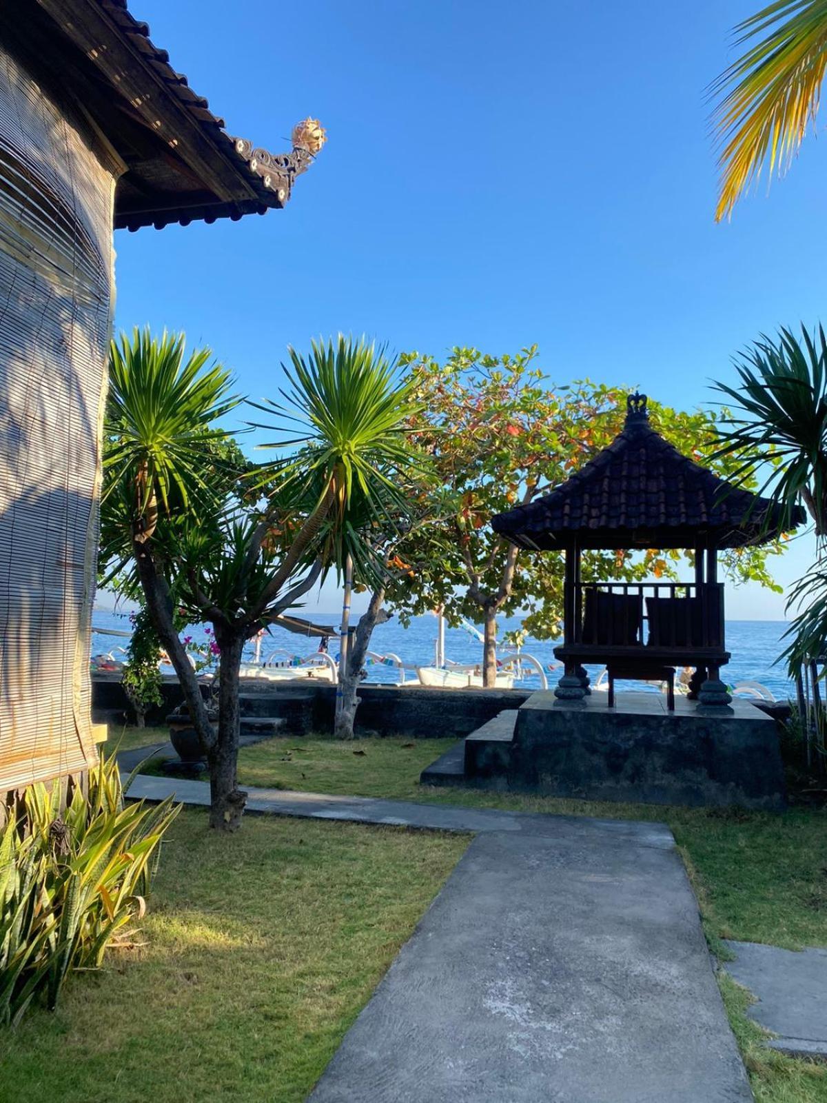 Putra'Lebah Amed Guest House المظهر الخارجي الصورة