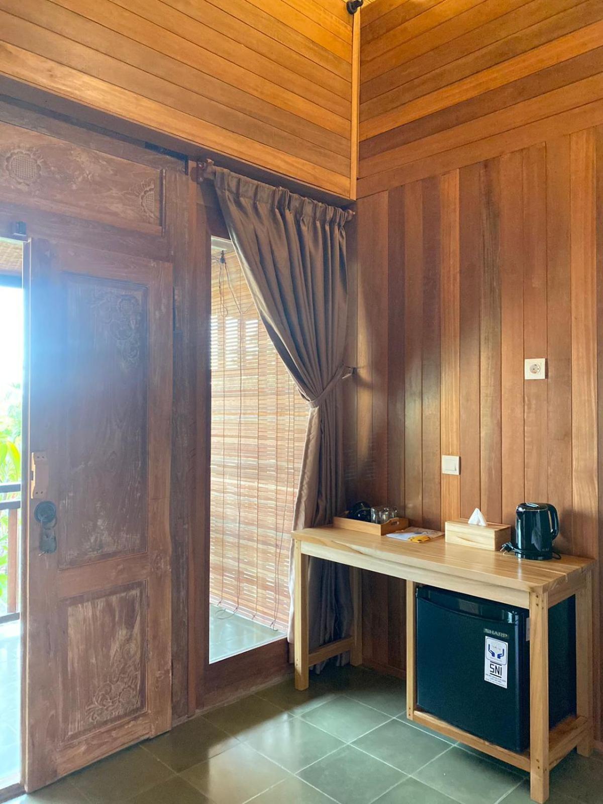 Putra'Lebah Amed Guest House المظهر الخارجي الصورة