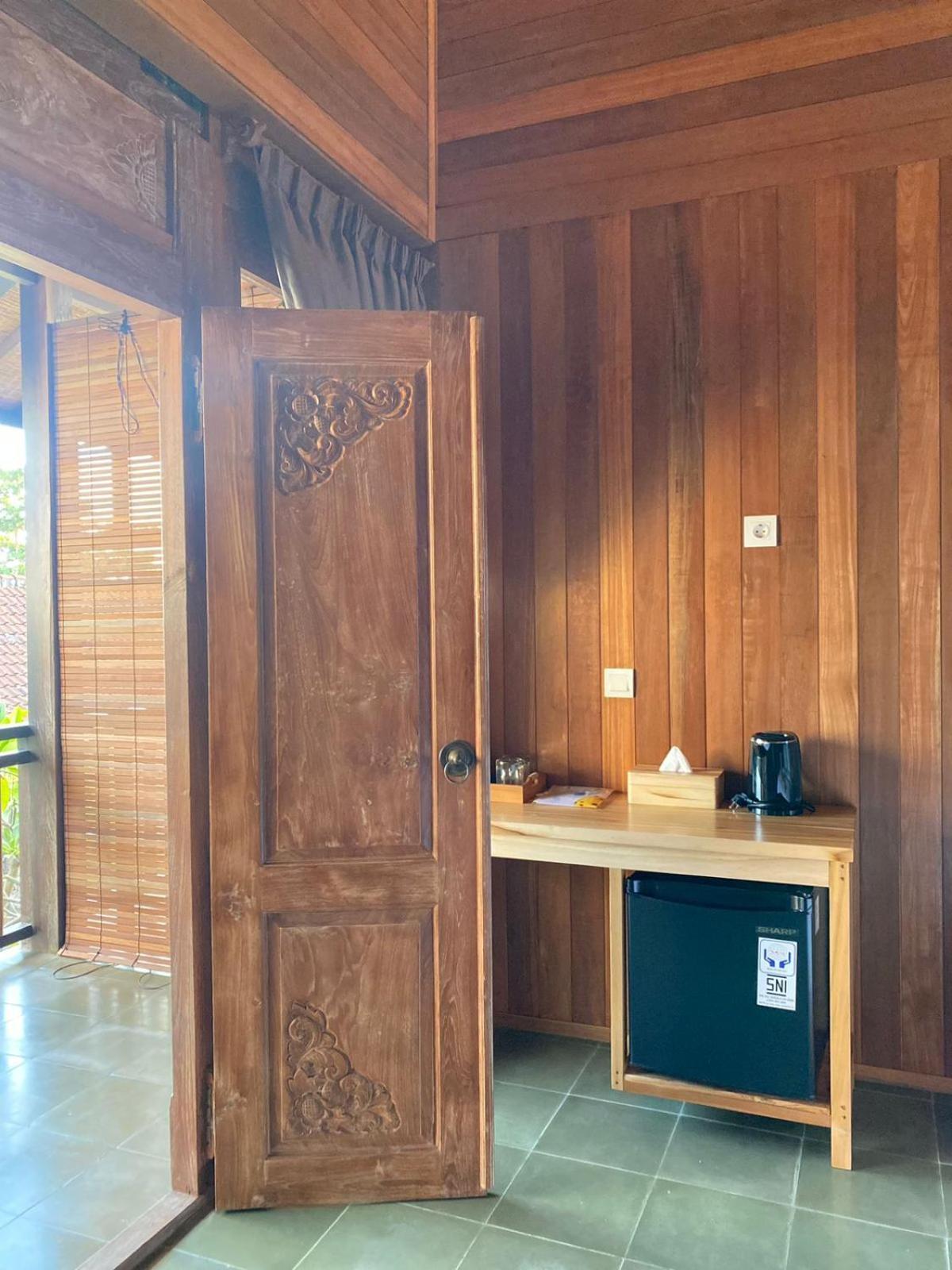 Putra'Lebah Amed Guest House المظهر الخارجي الصورة