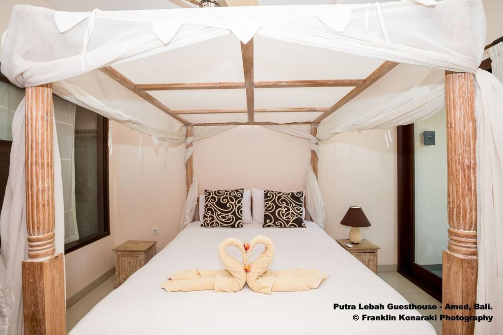 Putra'Lebah Amed Guest House المظهر الخارجي الصورة
