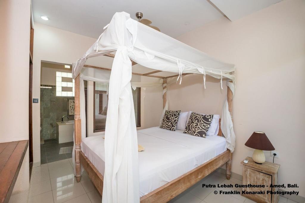 Putra'Lebah Amed Guest House المظهر الخارجي الصورة
