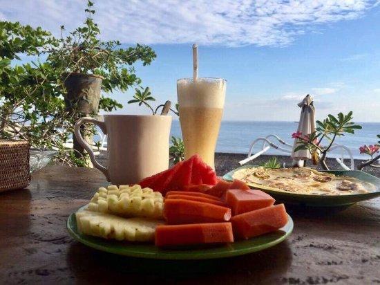 Putra'Lebah Amed Guest House المظهر الخارجي الصورة